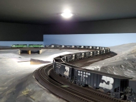 Coal-Train-on-S-curves