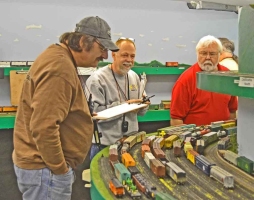 2-randy-doman-left-looks-over-gateway-yard-12-8-2012