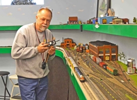 randy-page-is-the-hogger-on-train-75-banana-train-12-8-2012